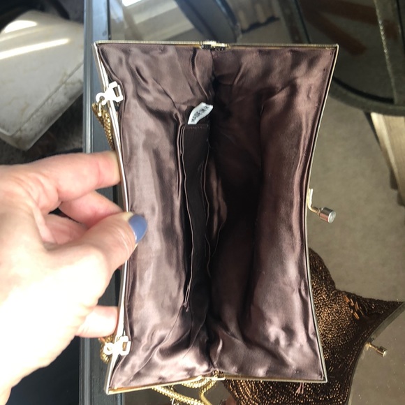 Copper colored beaded bag. - Picture 4 of 4